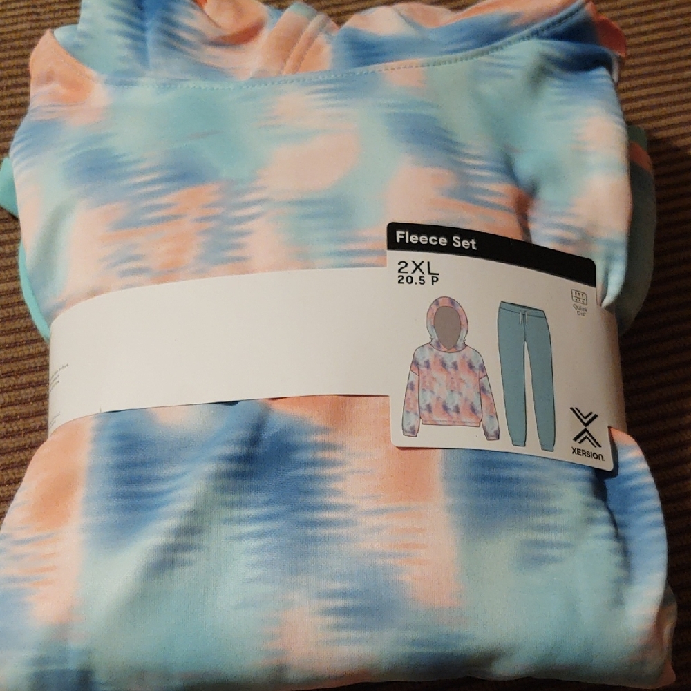 Xersion Pastel Fleece Hoodie and Pants Set